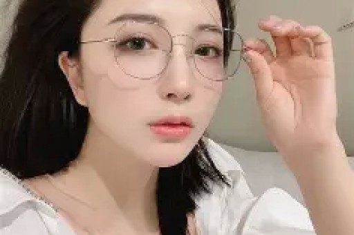 炸裂！女星被大佬做局签屈辱协议、被爆猛料的瓜